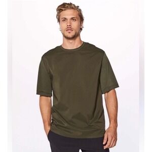 J2 Lululemon Crewneck Short Sleeve Green Thick Material Size L